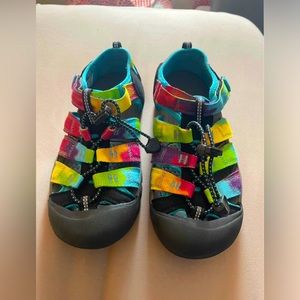 Keen •3• Newport H2 Rainbow Tie Dye Sandals Youth Unisex